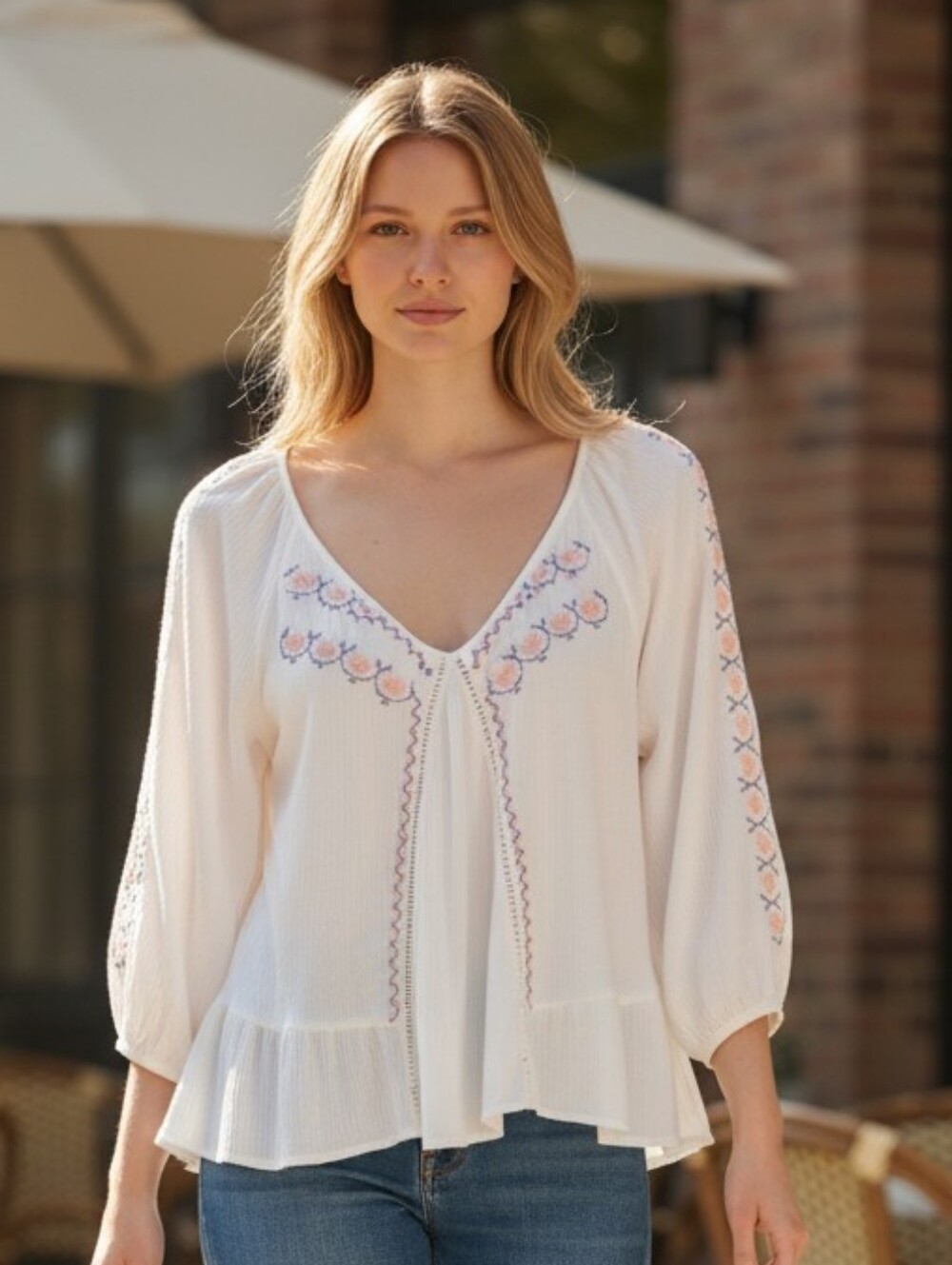 Double Zero White Embroidered Boho Peplum Blouse V-Neck Rayon Top M